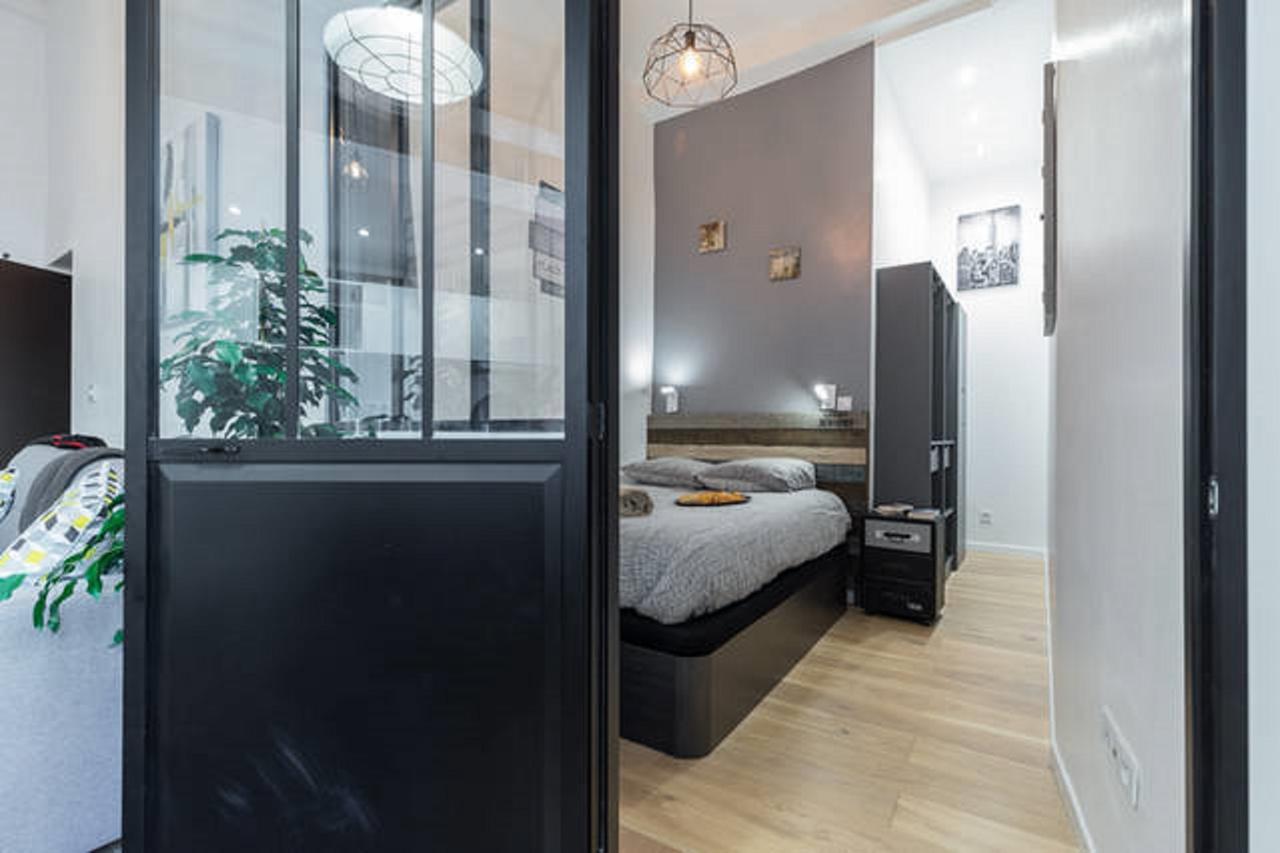 Angle Droit- Loft Charmant Et Atypique, Climatisation, Vieux-Νίκαια Εξωτερικό φωτογραφία